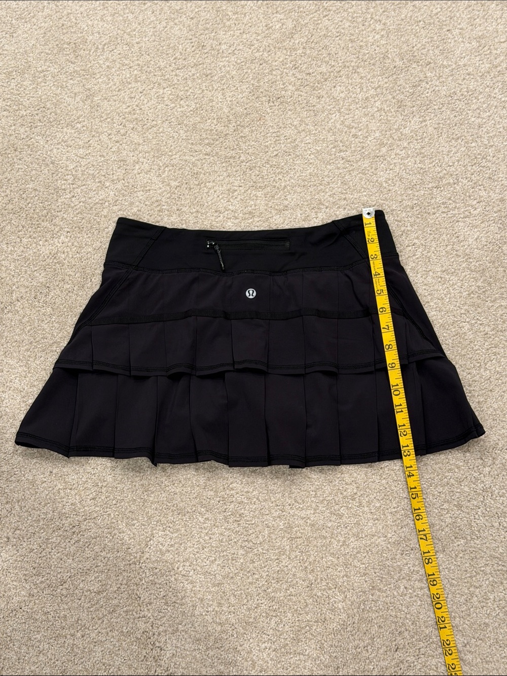 lululemon athletica Black Women's Athletic Skort - Picture 2 of 2
